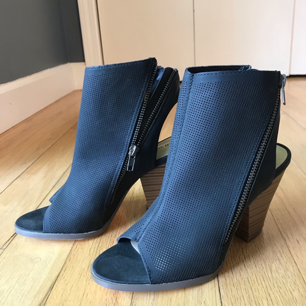 JustFab Peep toe heels